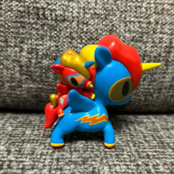 Tokidoki Unicorno Bambino Series 1 Blind Box Figure, Scooter & Lil' Jet - Picture 1 of 4